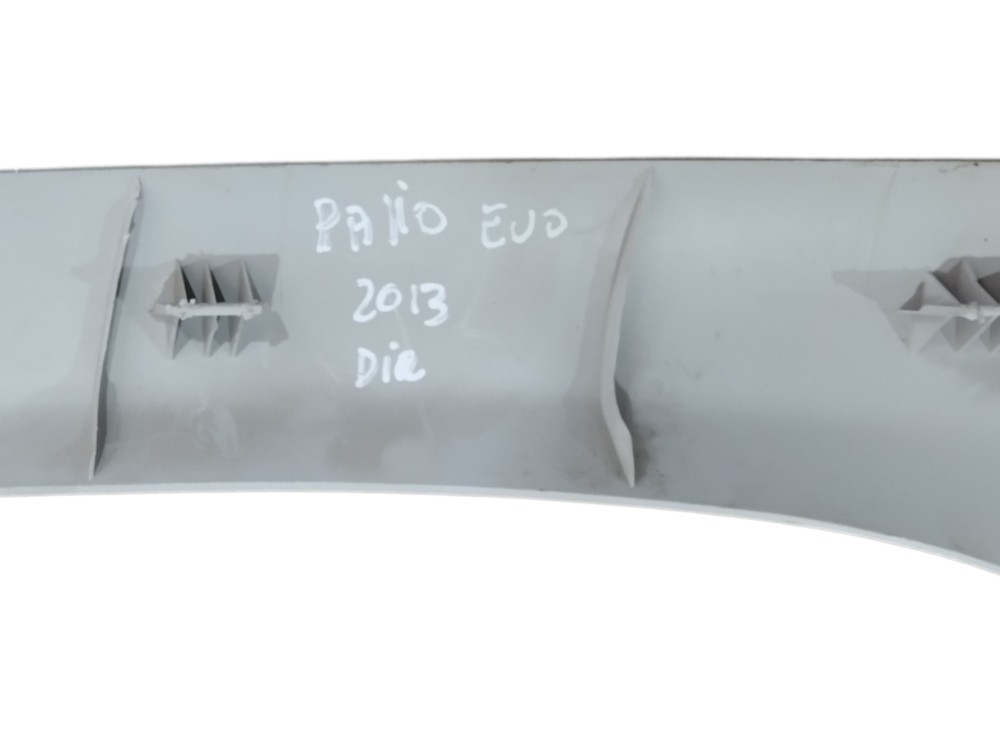 Moldura Coluna Direita Para-brisa Palio Evo 2013 2014 2015 10