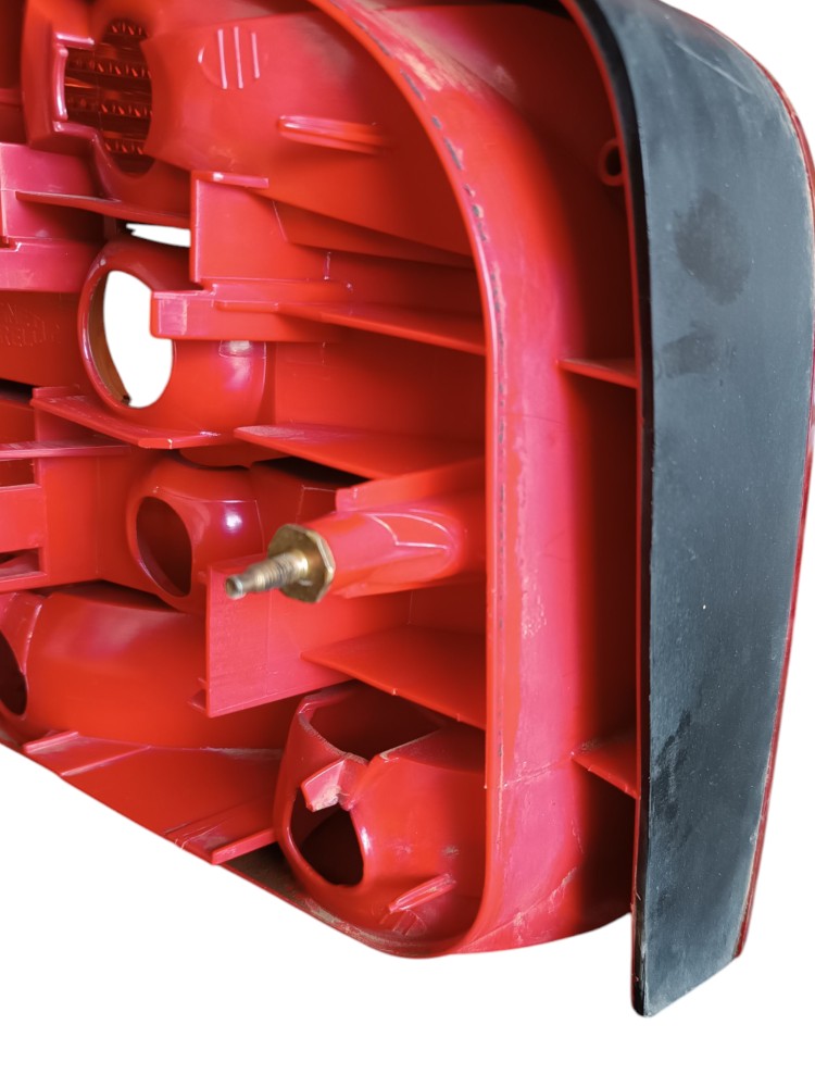 Lanterna Traseira Direita Volkswagen Golf 2003 2004 2005  – Direito/passageiro 3