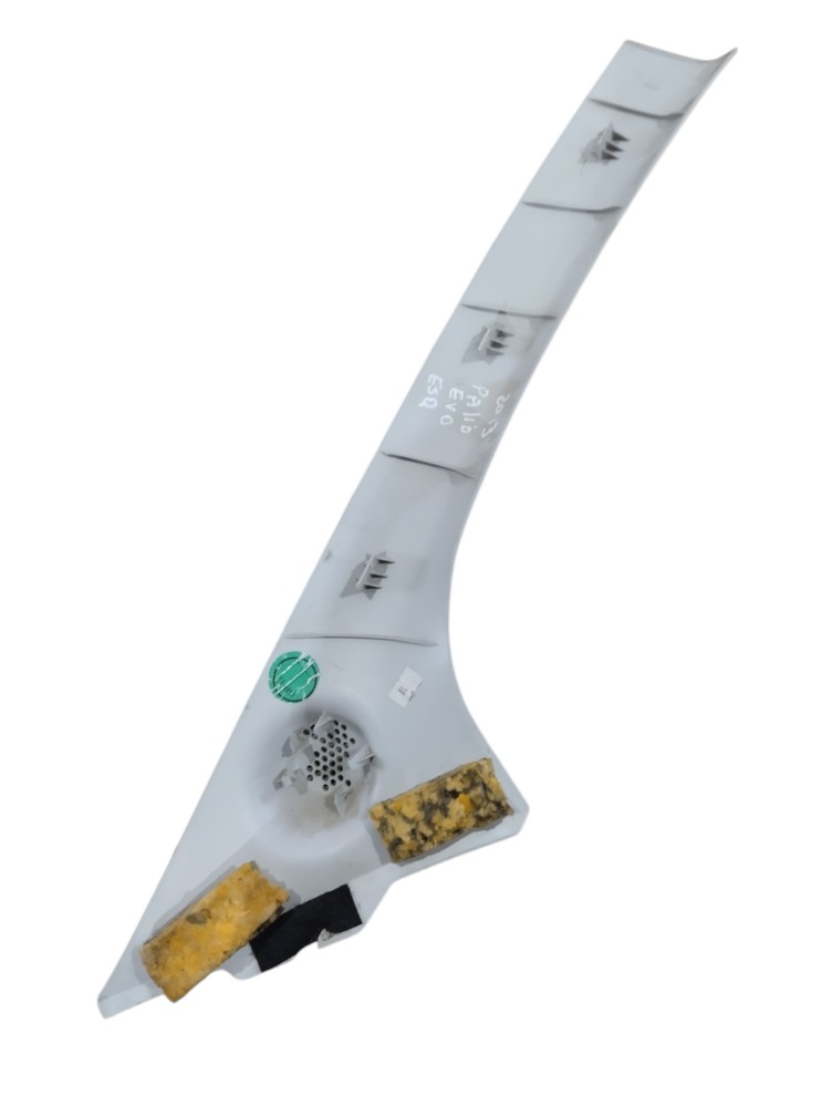 Moldura Coluna Esquerda Para-brisa 100181162 Palio Evo 2013  Cinza 3