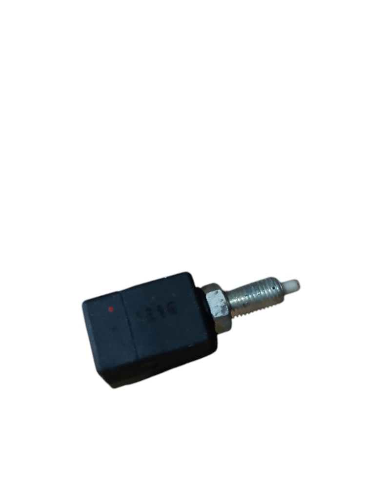 Interruptor Pedal Luz Freio Hyundai I30 2.0 938103k000 2009 3