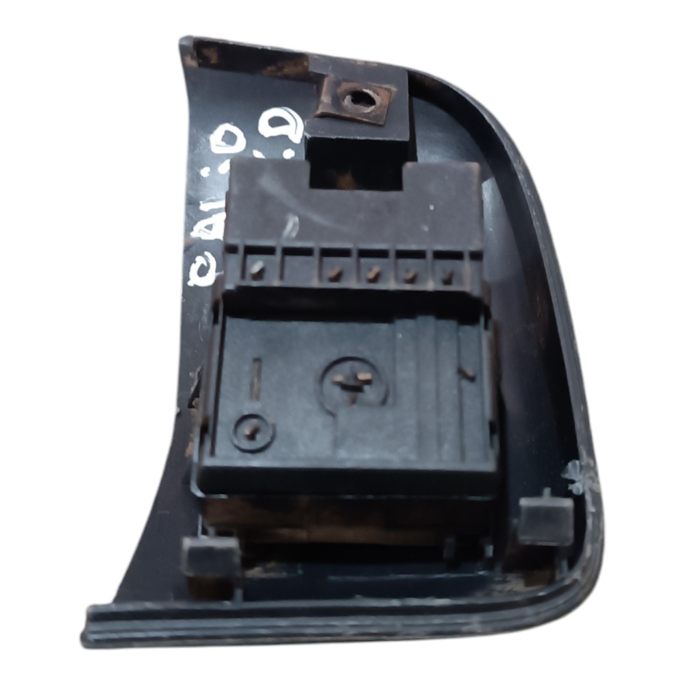 Botão Vidro Elétrico Traseiro Direito Fiat Palio 715296 2001 3