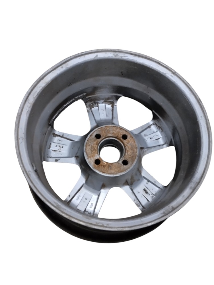 Roda Liga Leve Fiat Renault Chevrolet Volkswagen Aro 16 Prata 4