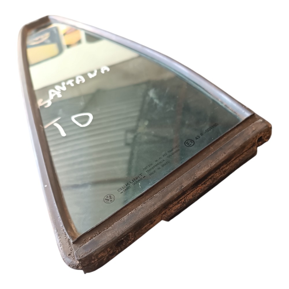 Vidro Fixo Porta Traseiro Direito Volkswagen Santana 2005 5