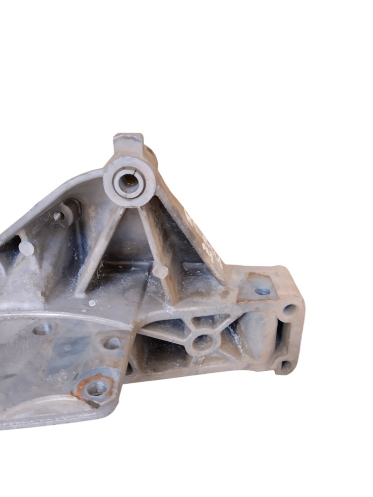 Suporte Alternador Palio 1.0 Com Ar 1.4 2013 2014 2015 2016 8