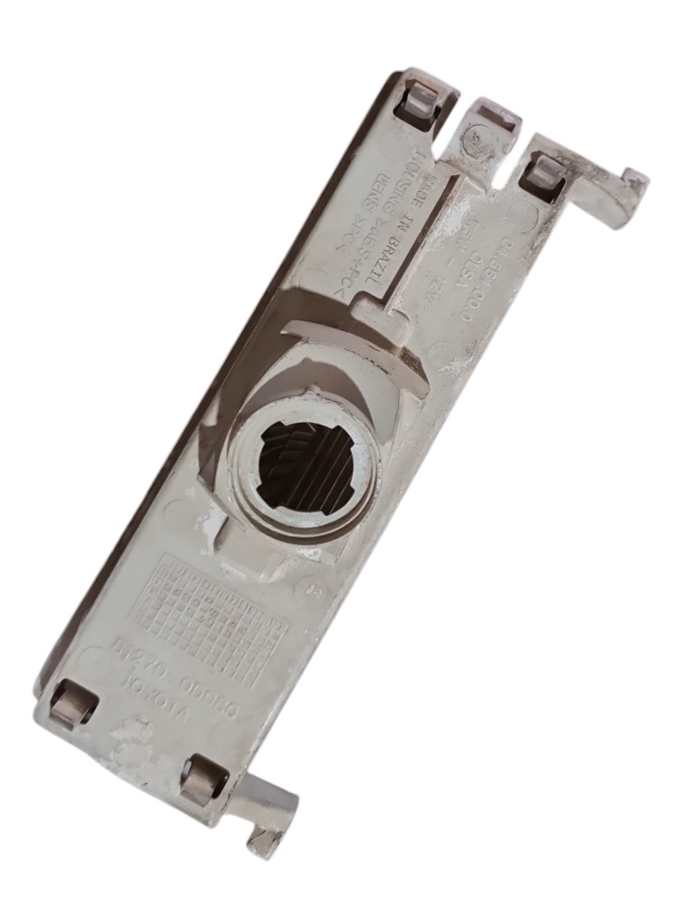 Lanterna Luz Placa Toyota Etios Sedan 1.5 812700d080 2013 2