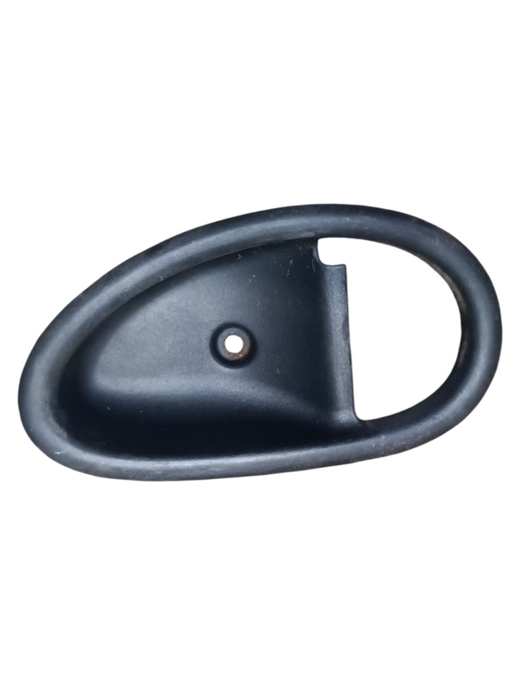 Moldura Puxador Porta Interno Lado Direito Palio 1996 A 2008 1