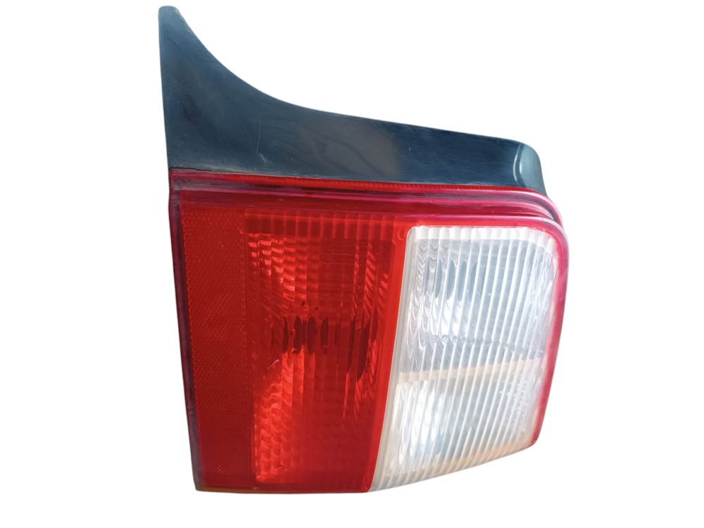 Lanterna Traseira Direita Fiat Uno 1.0 2008 2009 2010 2011 Direito/passageiro Vermelha 4