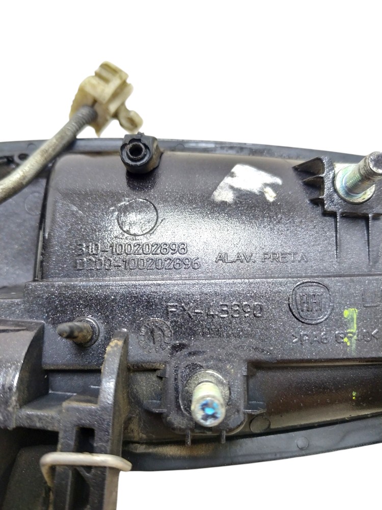 Maçaneta Externa Dianteira Direita Fiat Linea 2012 A 2016 4