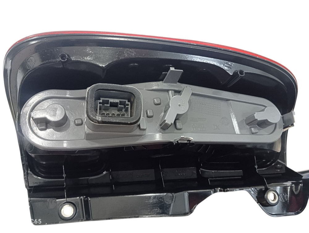 Lanterna Traseira Direita Fiat Uno Vivace 2013 A 2016 Direito/passageiro 3