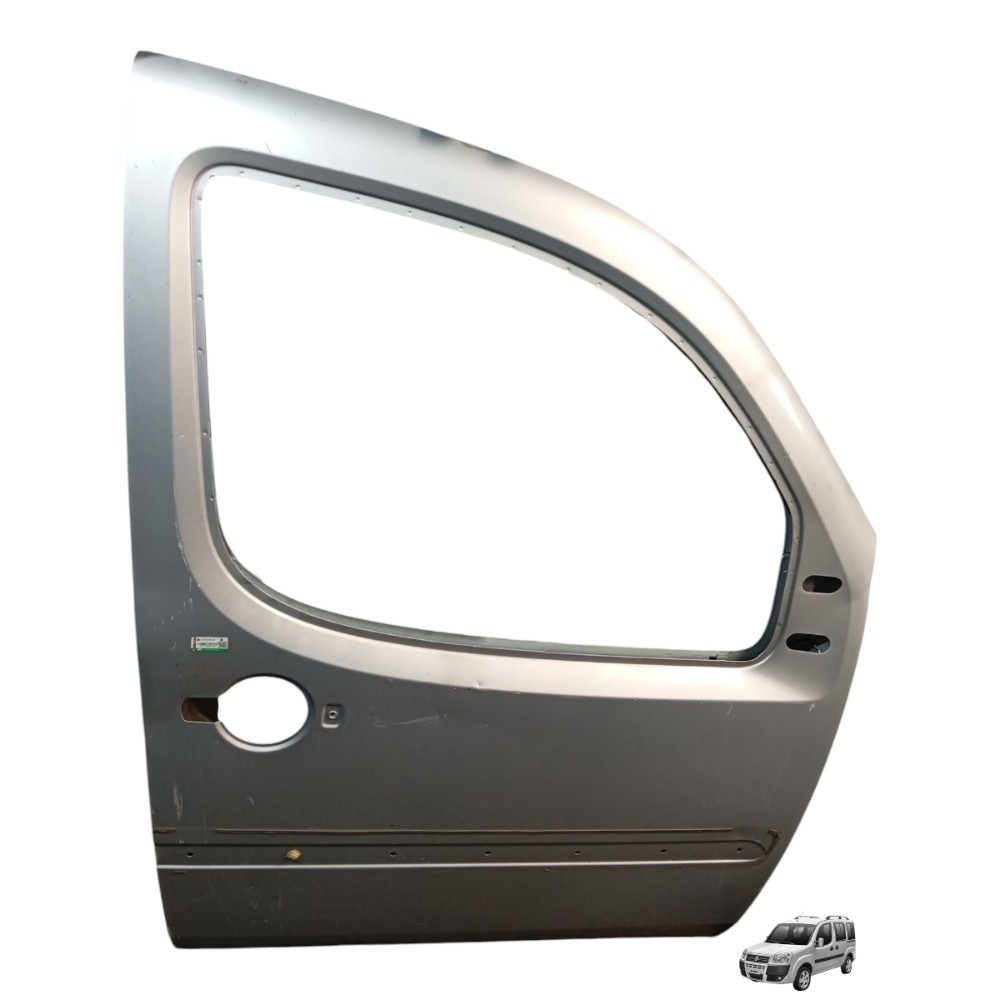 Porta Dianteira Direita Fiat Doblo Essence 2015 Dianteira Direita Prata