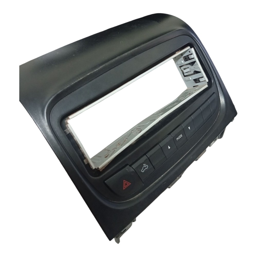 Moldura Central Multimídia Fiat Strada 2014 A 2019 Preto 4