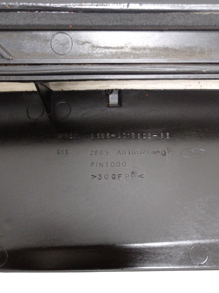 Suporte Caixa Ventilação Externa Ford Fiesta 2005 A 2007 4