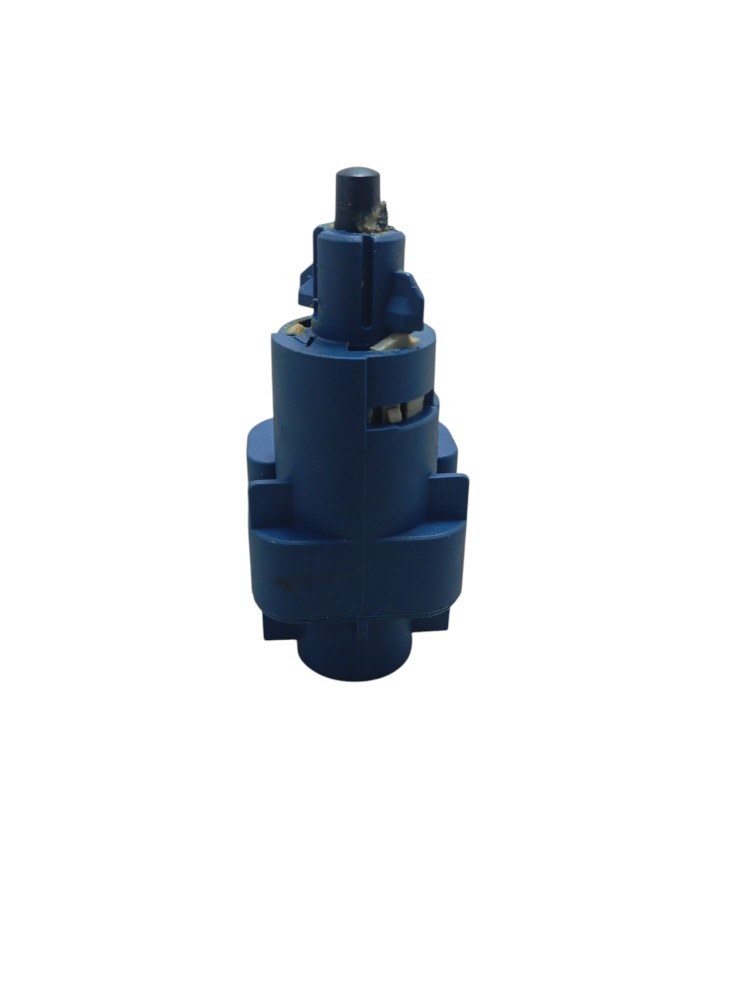Interrupitor Pedal Embreagem Volkswagen Saveiro 2015