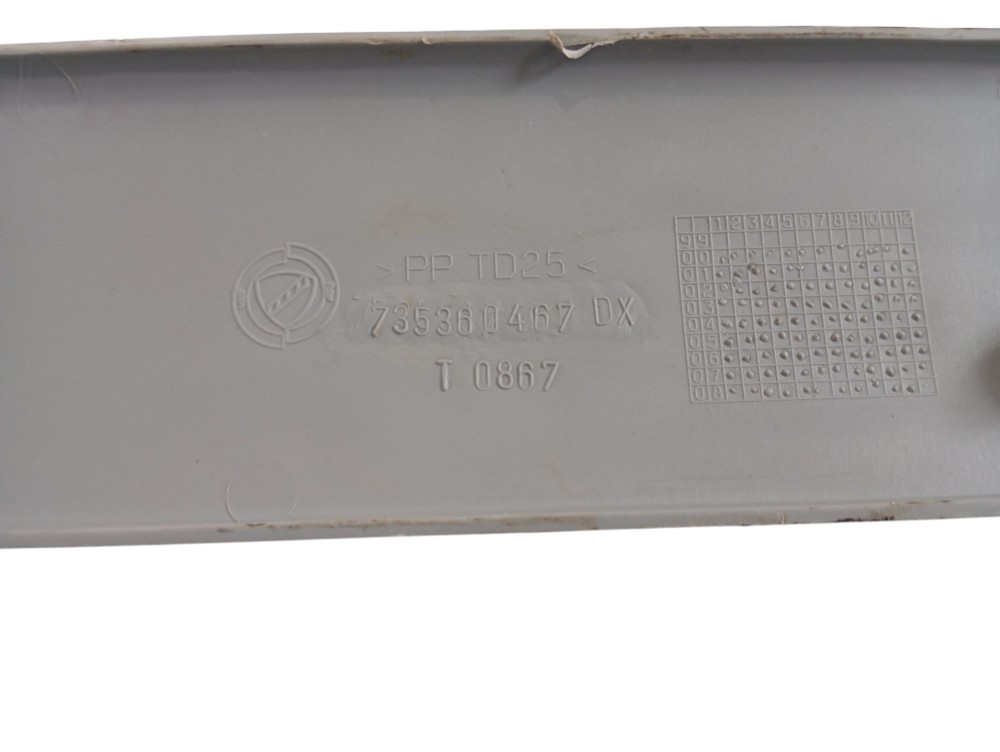 Moldura Superior Lateral L Direito Fiat Doblo 2013 3