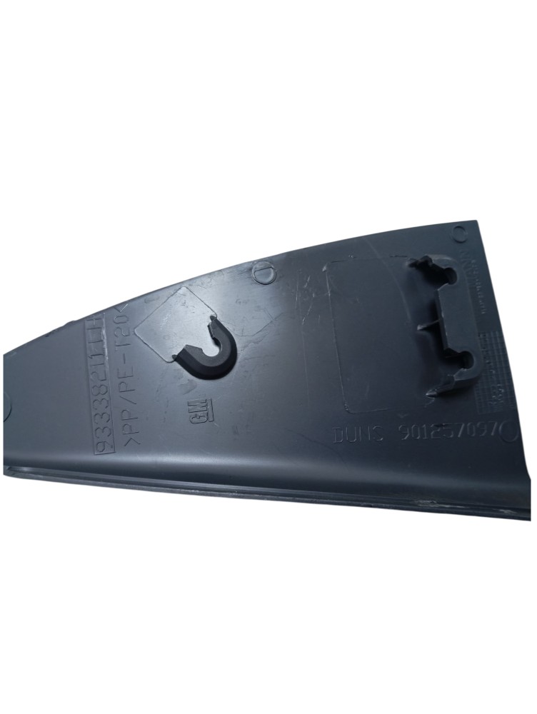 Moldura Interna Vidro T. Esquerda Chevrolet Corsa 2009 Preto