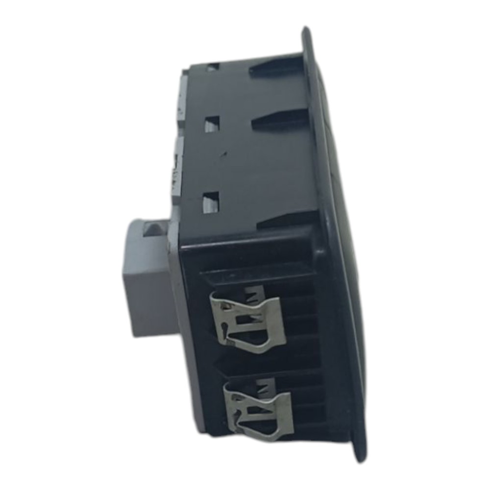Porta Tomada Usb Gm Onix Tracker 2020 A 2024