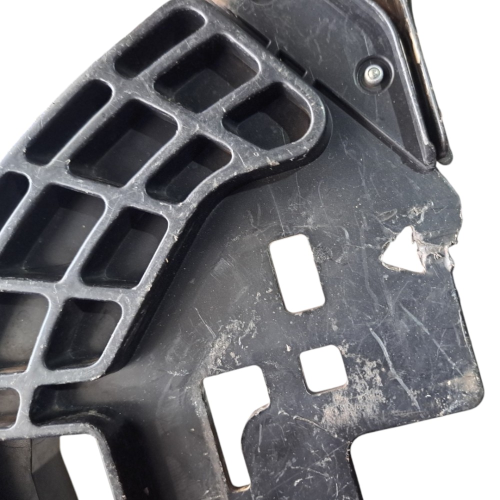 Guia Parachoque Dianteiro Esquerdo Hyundai Tucson 2
