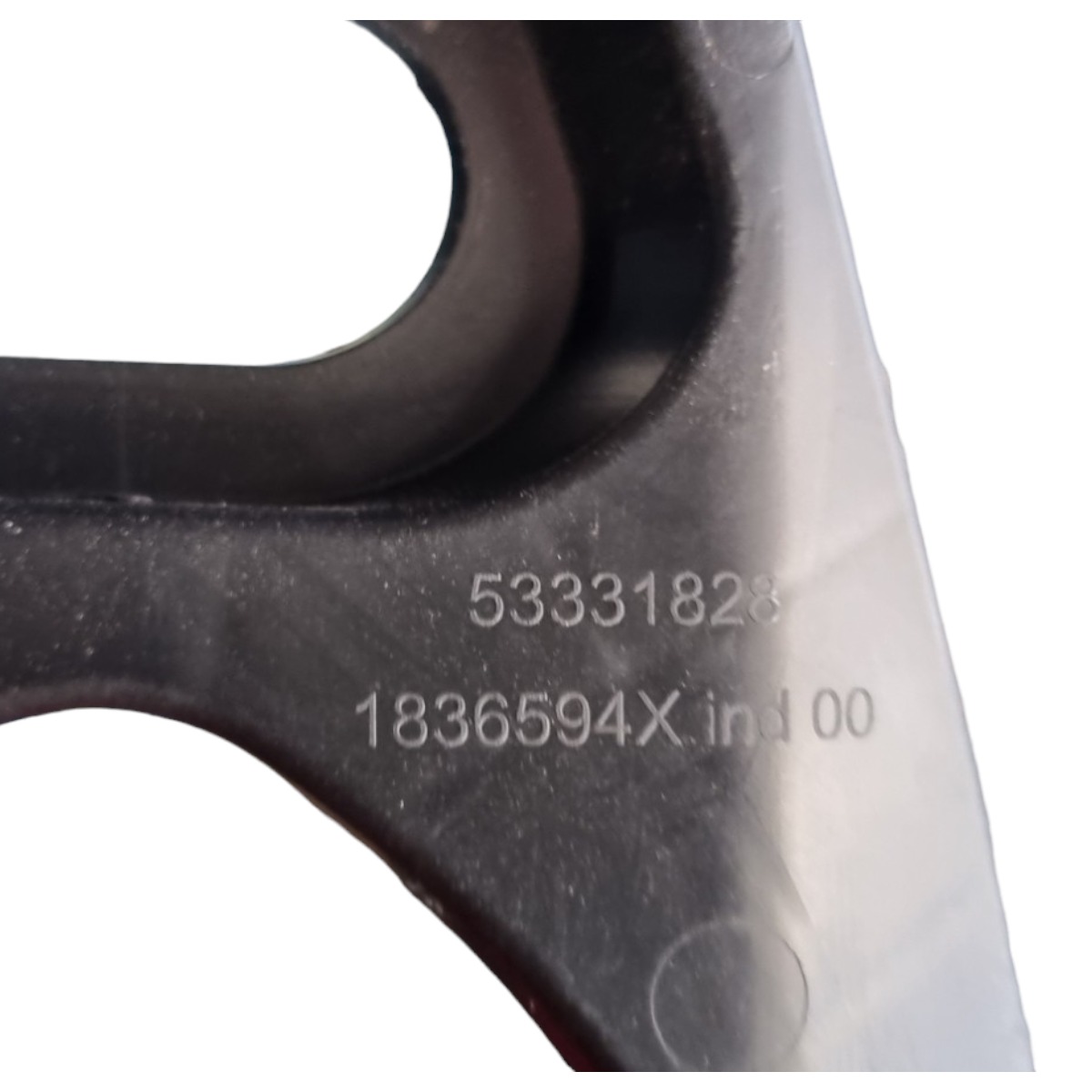 Guia Suporte Interno Parachoque Traseiro Jeep Compass 5