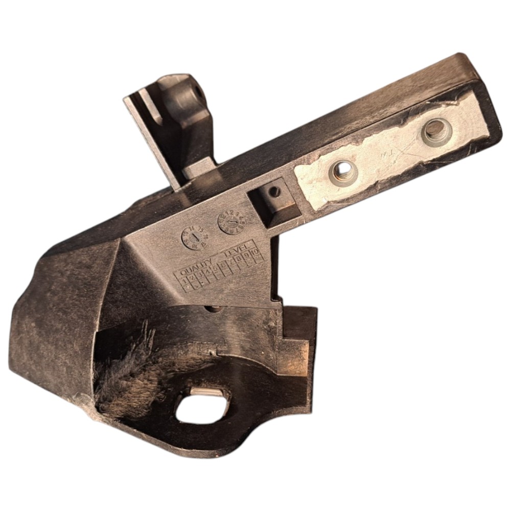 Guia Farol Esquerdo Mercedes C180 C200 2015 2016
