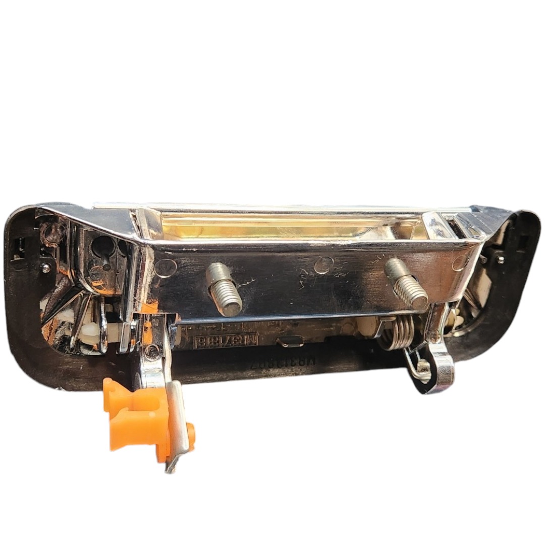 Macaneta Externa Porta Mitsubishi Pajero Sport 4