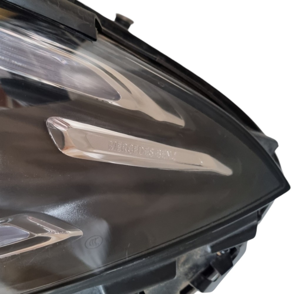 Farol Esquerdo Mercedes Cla 200 Cla 2022 2020 2021 Esquerdo/motorista 7