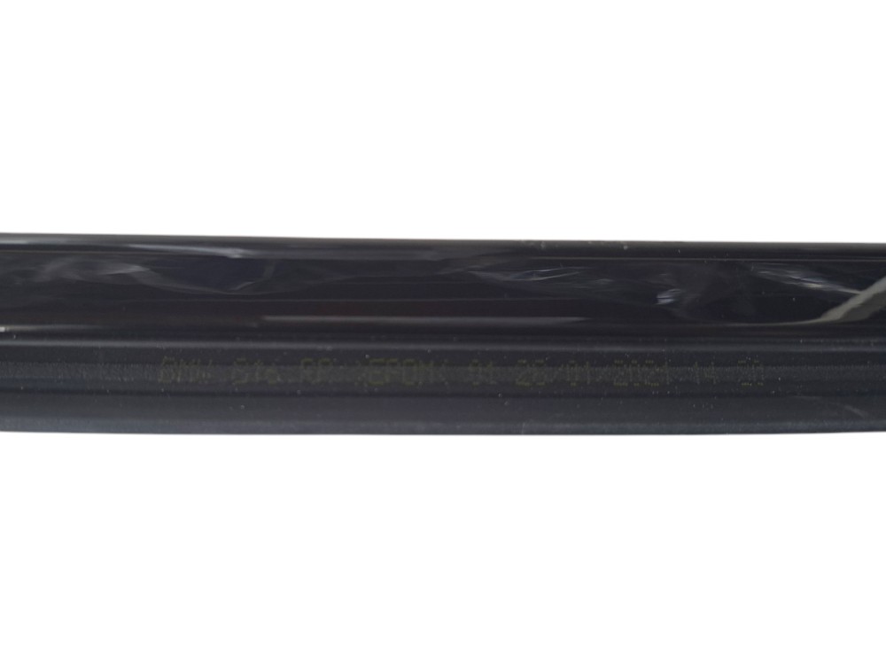 Moldura Acabamento Vidro Porta Esquerdo Bmw M8 2021 5