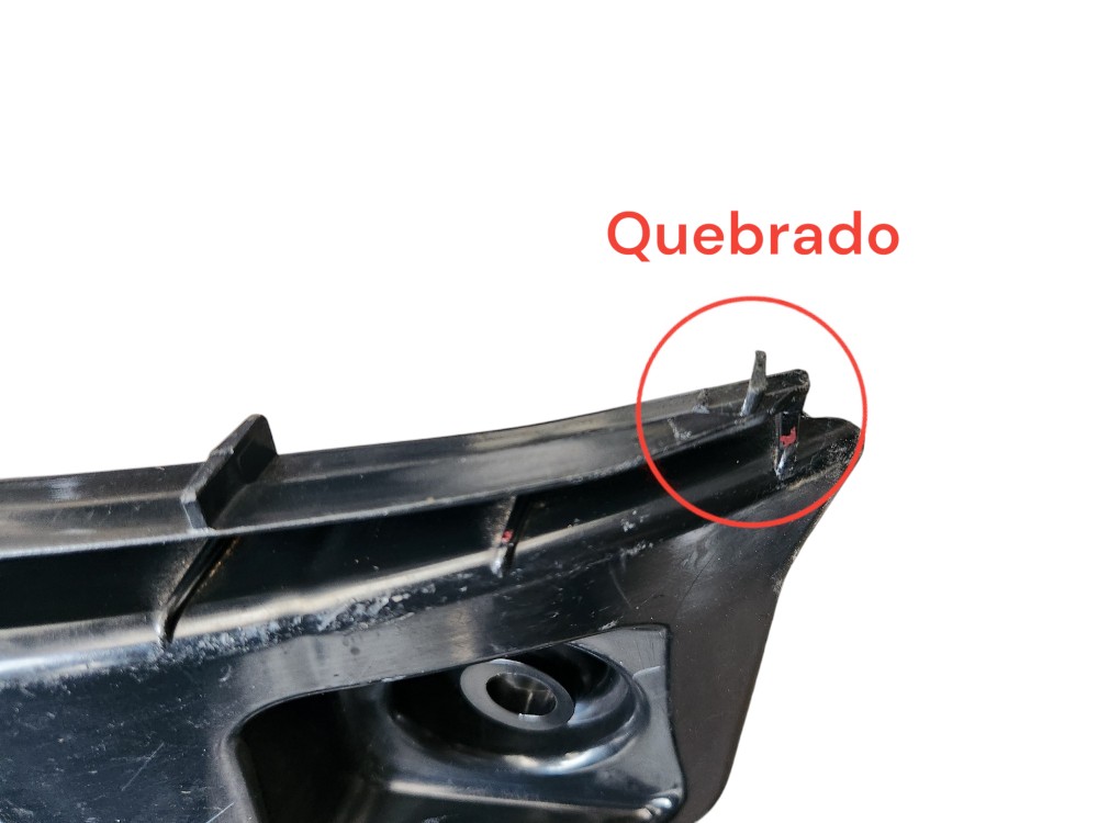 Guia Parachoque Traseiro Direito Mercedes A200 4