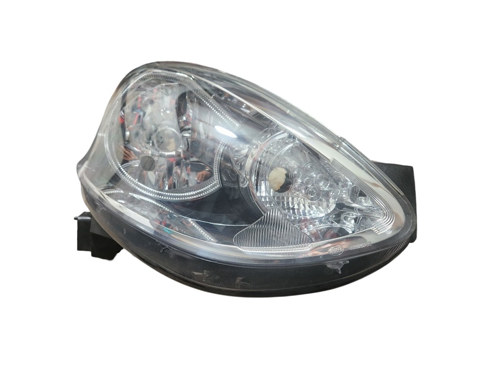 Farol Direito Nissan March 2016 2017 2018 Direito/passageiro