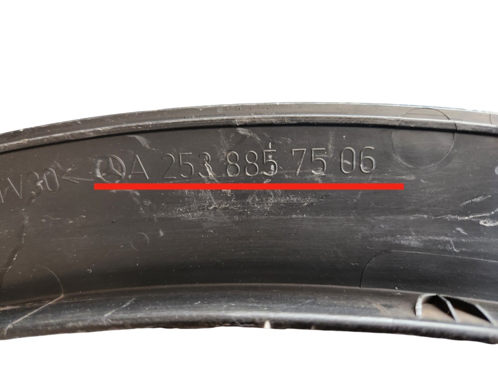 Moldura Paralama Esquerdo Mercedes Glc 2020 2021 Preto 8