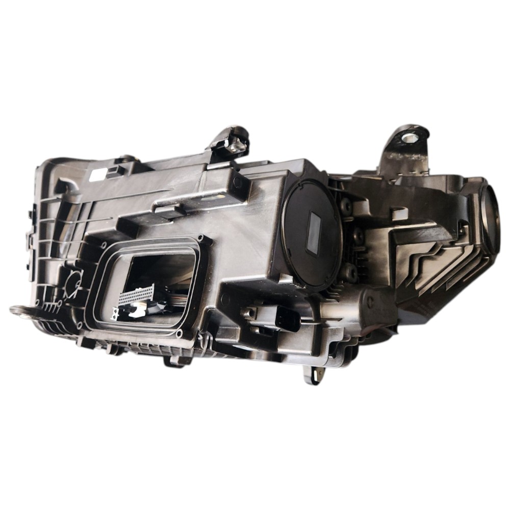 Farol Direito Mercedes-Benz GLC GLC300 2025 8