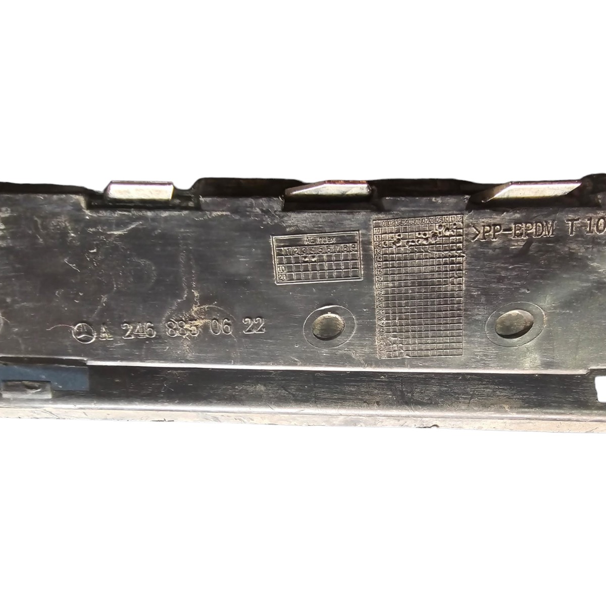 Grade Milha Mercedes B200 Esquerda Preto E Cromado Esquerdo 3