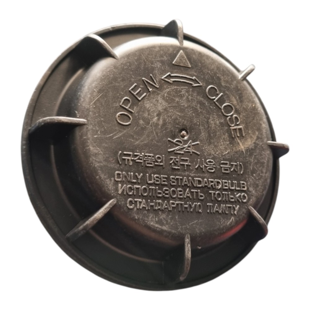 Tampa Farol Hyundai Kia Arranhado