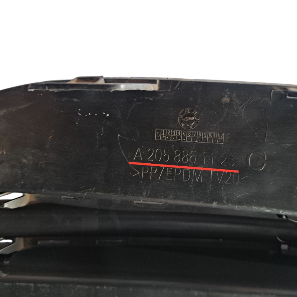 Grade Milha Esquerda Mercedes C180 C200 2015 2016 Preto Esquerdo 1