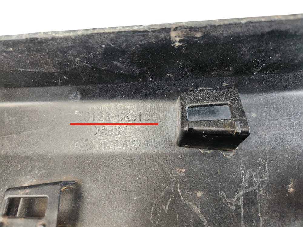 Moldura Grade Central Toyota Hilux 2020 2021 Preto 6