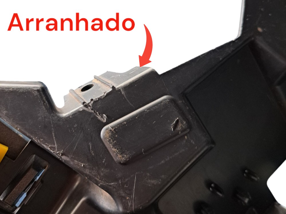 Guia Suporte Direita Parachoque Land Rover Sport 2