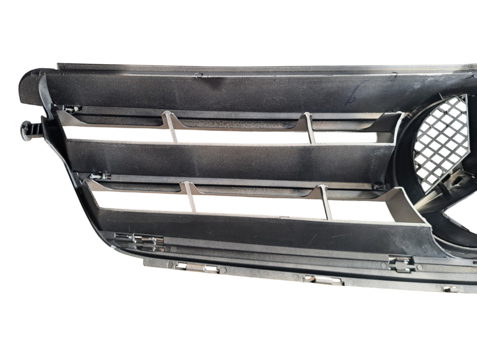 Grade Mercedes C180 C200 2010 2011 2012 2013 Primeira Linha 6