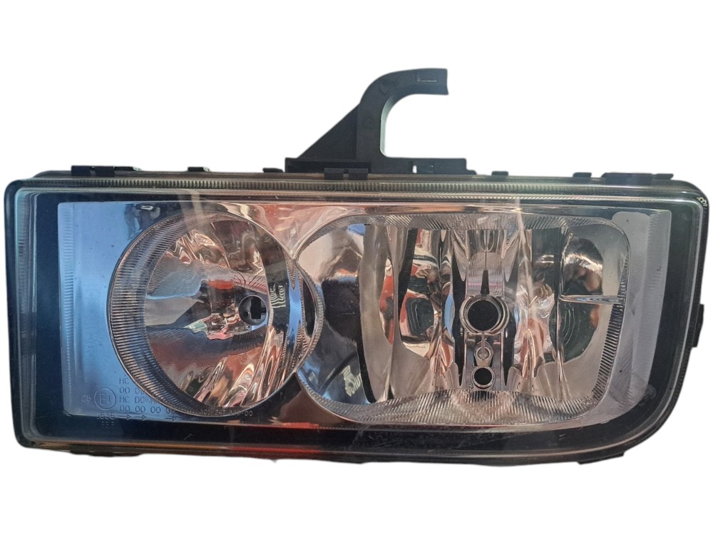 Farol Esquerdo Mercedes Axor