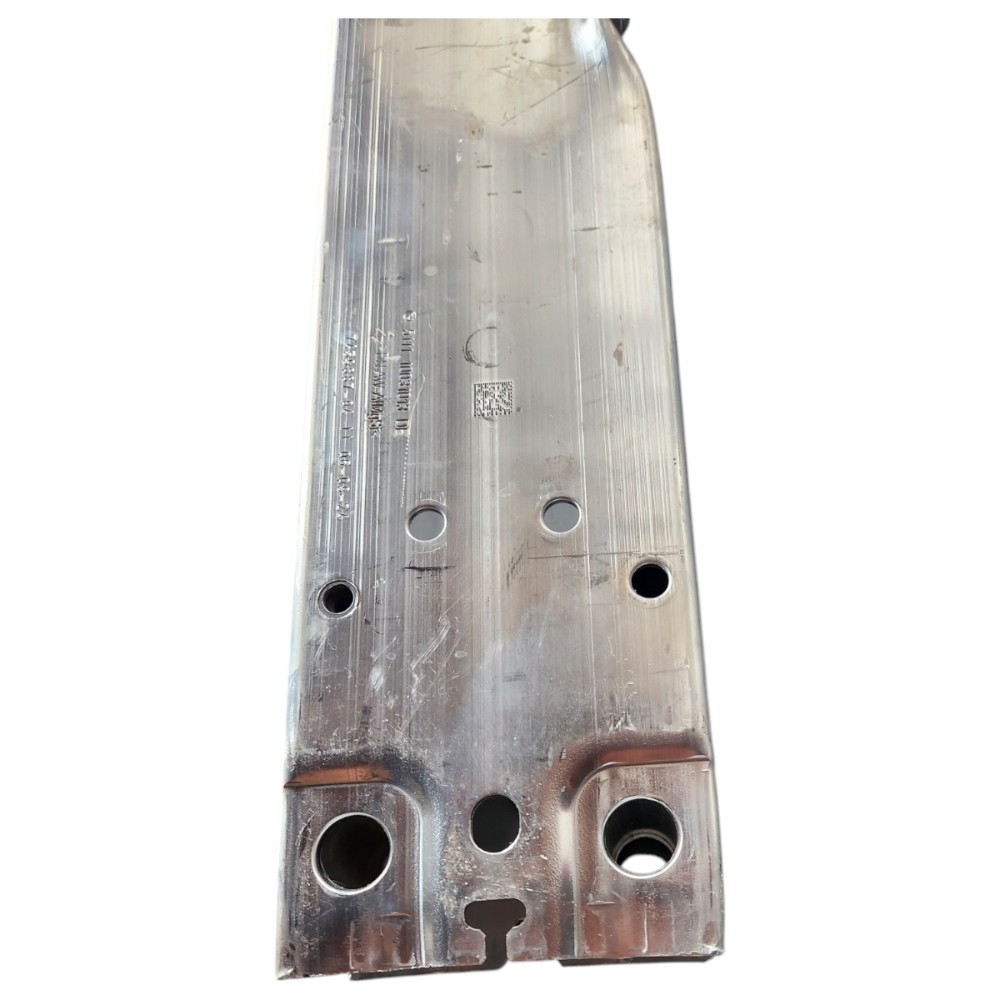 Ponteira Direita Longarina Bmw 118i F40 2020 2022 Cromado 9
