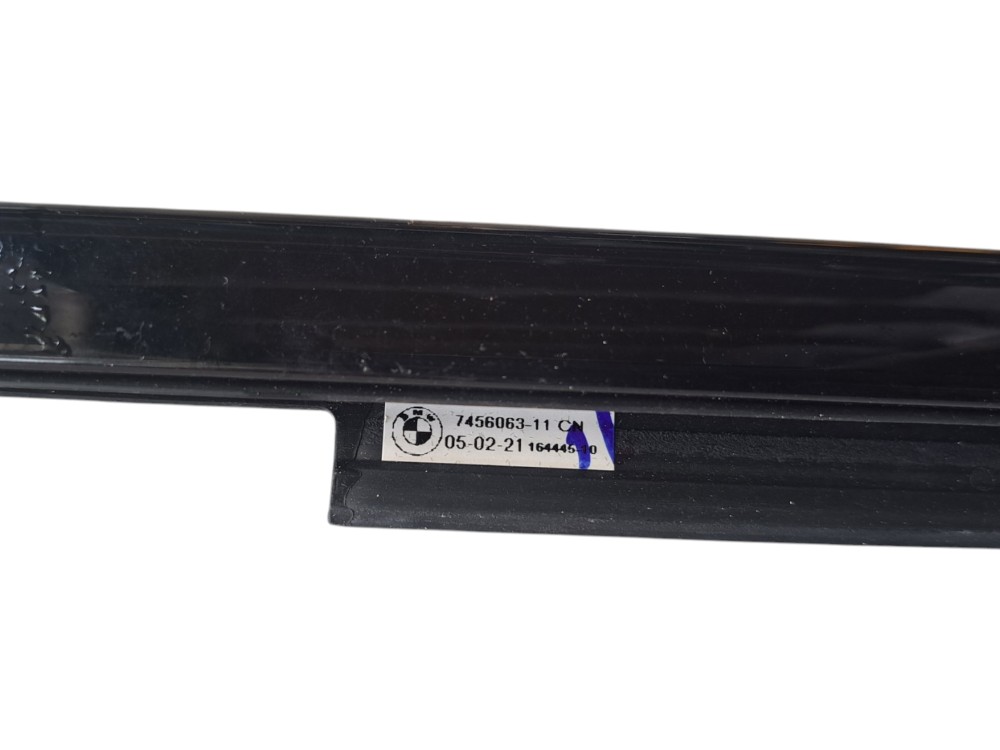 Moldura Acabamento Vidro Porta Esquerdo Bmw M8 2021 4