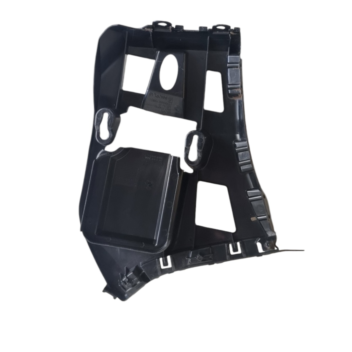Guia Suporte Direito Parachoque Traseiro Bmw 120i F20 3