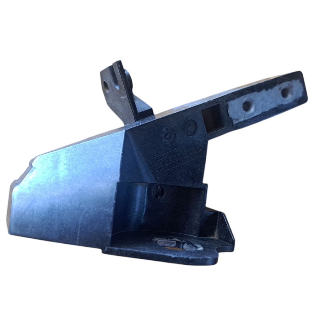 Guia Farol Esquerdo Mercedes C180 C200 2018
