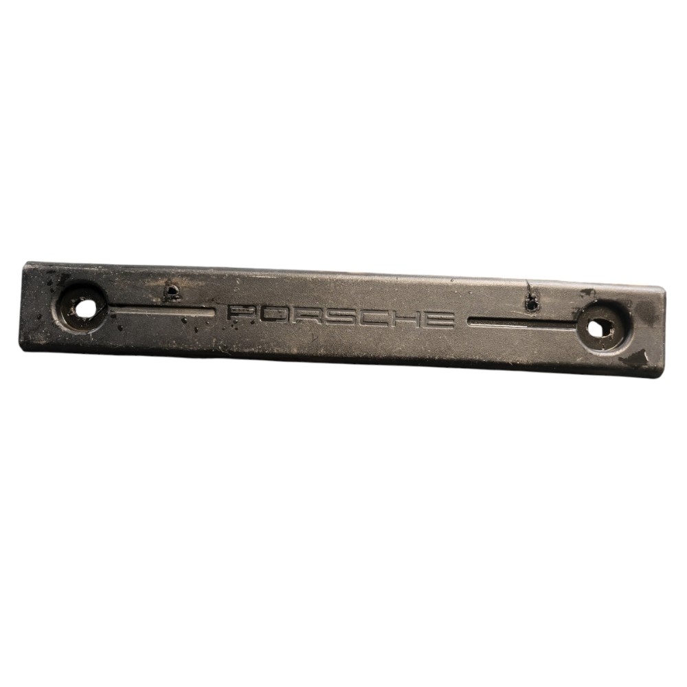 Suporte Placa Porsche Cayenne 2012 Preto 8