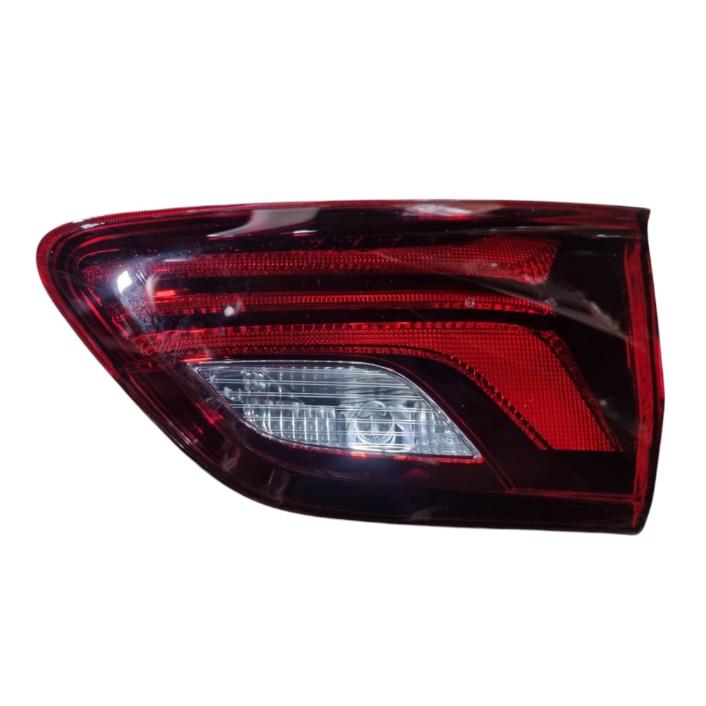 Lanterna Direita Tampa Onix Sedan