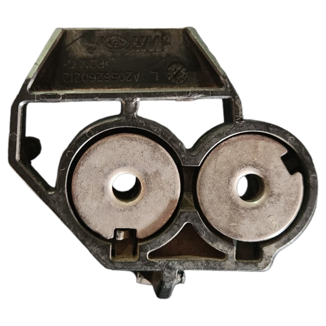Suporte Esquerdo Radiador Mercedes C180 C200 2015 2016 2017