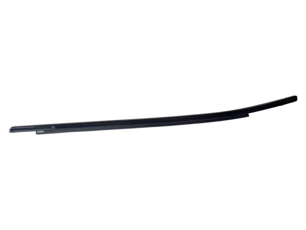 Moldura Acabamento Vidro Porta Esquerdo Bmw M8 2021 1