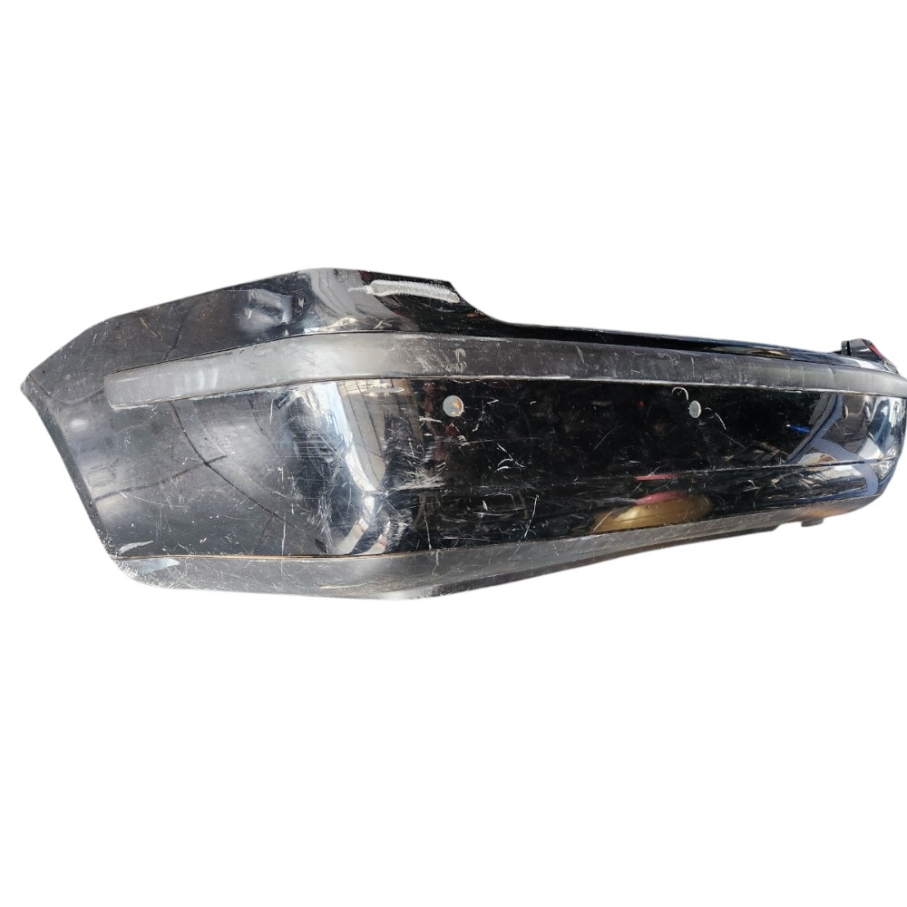 Parachoque traseiro Volkswagen Polo Sedan 2004 2005 9