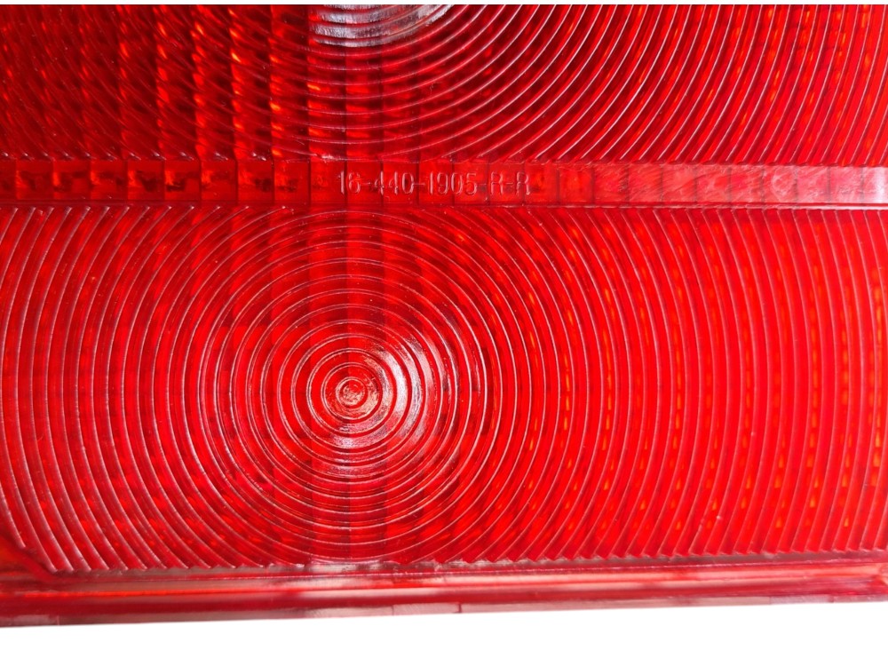 Lente Lanterna Direita Mercedes S Vermelho 5