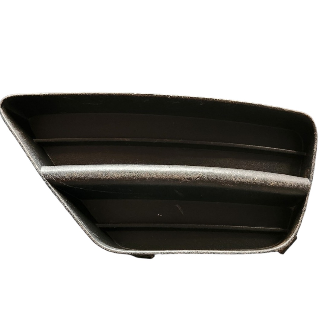 Moldura Milha Esquerda Ford Focus 2024 Esquerdo