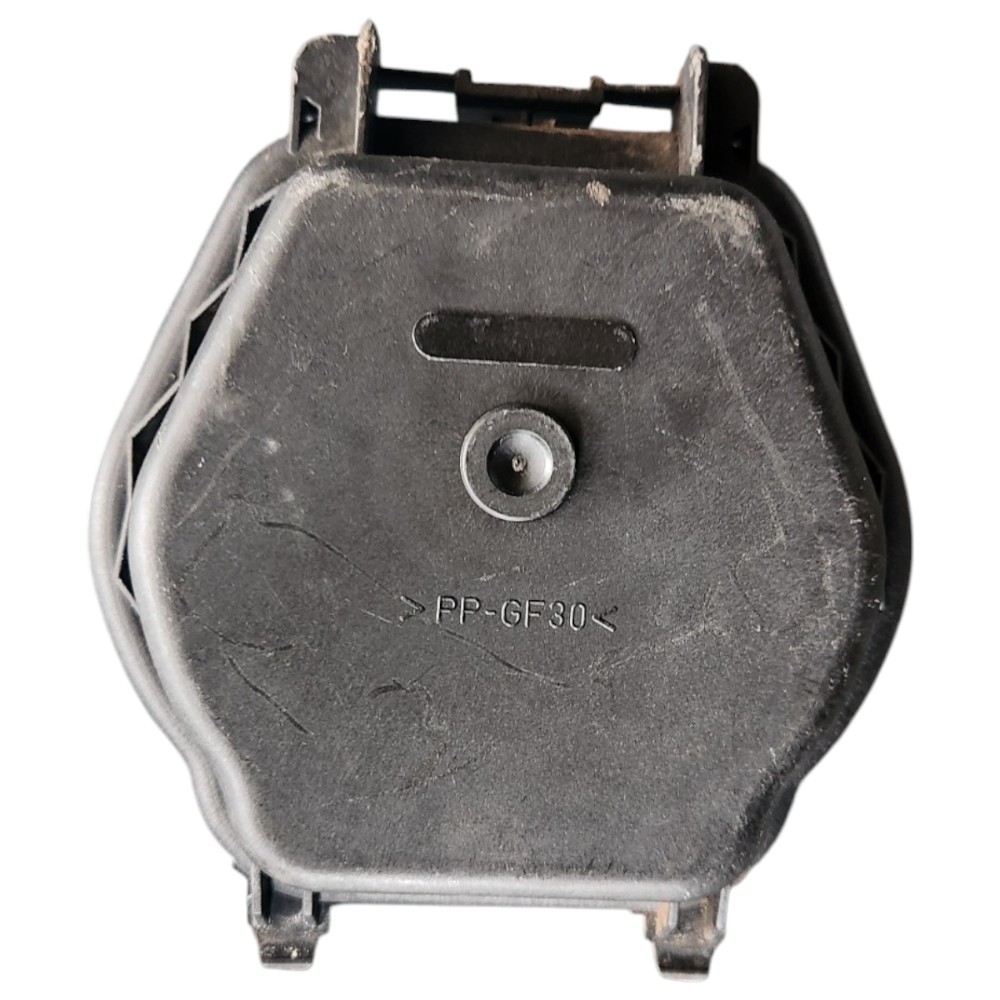 Tampa farol BMW X3 2004 1