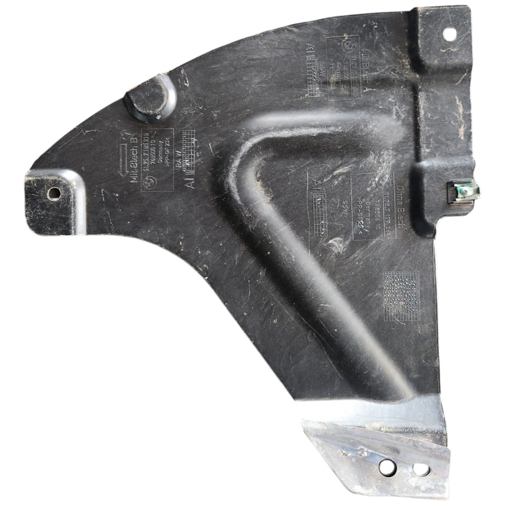 Acabamento protetor inferior assoalho BMW 320i 2009 7
